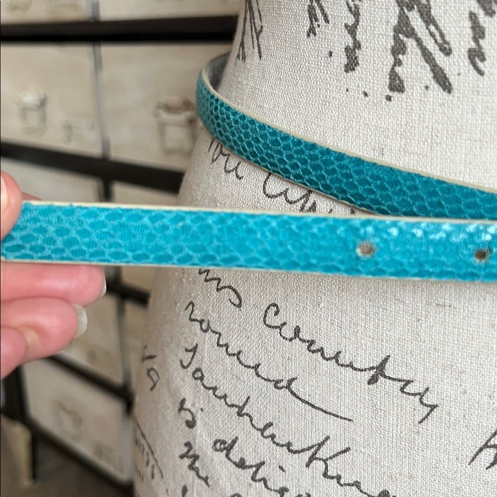 White House Black Market Teal Silver Metallic Reversible Skinny Belt - Picture 6 of 6